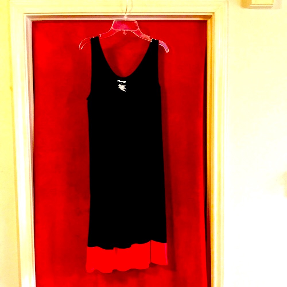 ST John’s Bay crew neck sleeveless dress